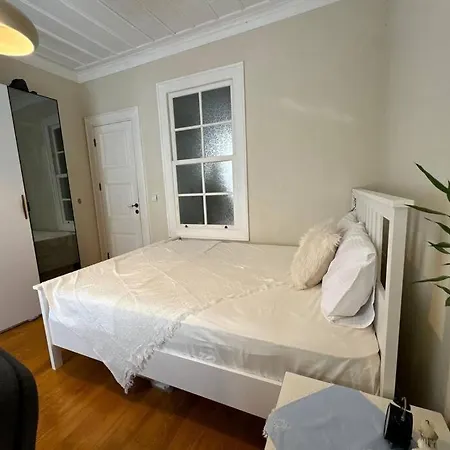 The Whole House Apartman *